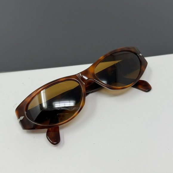 Persol vintage 90s oval sunglasses model 2546 30/33 made in Italy. 53 [] 16 main image 8
